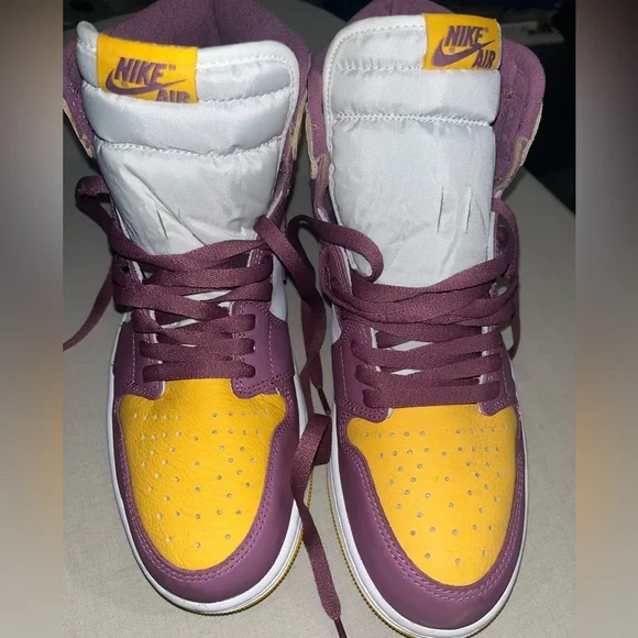 Air Jordan 1 Retro High OG " BROTHERHOOD" - Picture 2 of 12